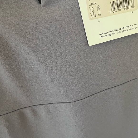 MISSGUIDED NWT Lilac plunge Maxi Dress - Picture 6 of 6